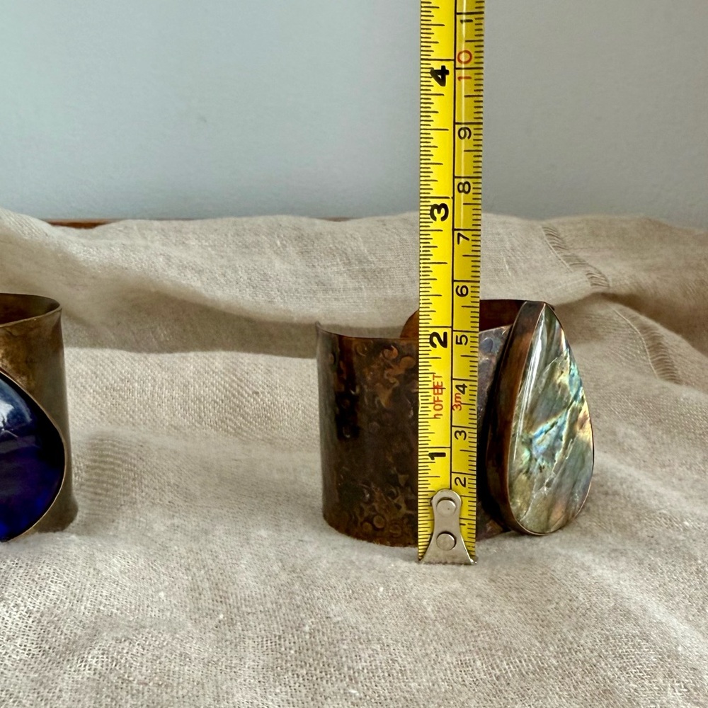 Labradorite and Copper Cuff Bracelet - Picture 9 of 9